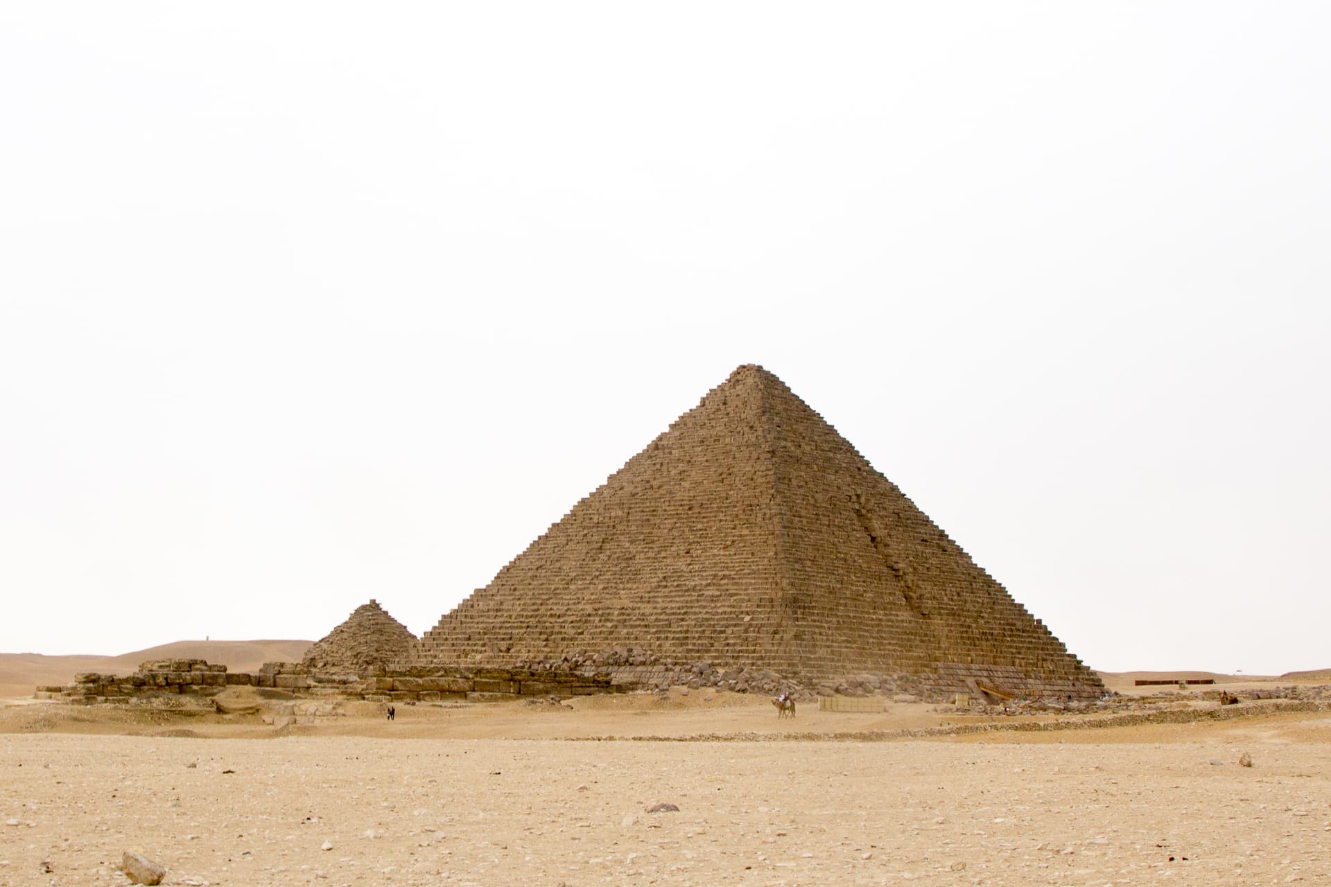 Pyramid of Menkaure | Pyramids | Raingod